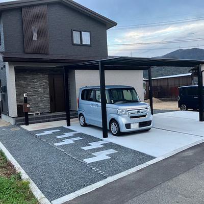 赤磐市I様邸 黒フレームで引き締めるスタイリッシュなカーポートと、シンプル・モダンなエクステリア 赤磐市I様邸 黒フレームで引き締めるスタイリッシュなカーポートと、シンプル・モダンなエクステリア